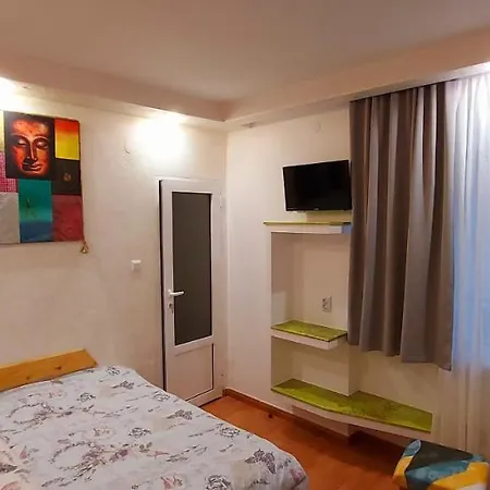 Sentosa בית הארחה נסבר